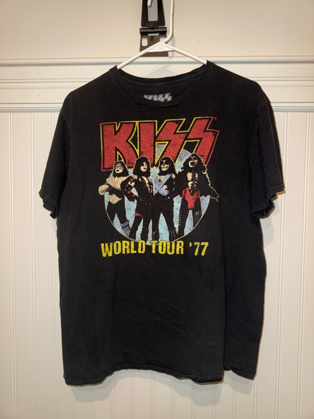 Kiss Graphic 'World Tour '77' Tee with Red and Yellow Logo